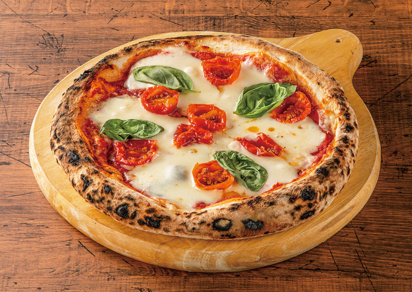 HOKKAIDO PIZZA 北海道産チーズの贅沢マルゲリータ